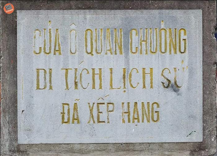O Quan Chuong Gate