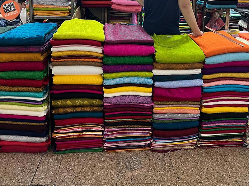 Dong Xuan Market as Shopping Paradise With Everything Under One Roof